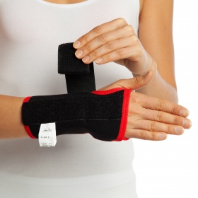 NEOPRENE WRIST SUPPORT