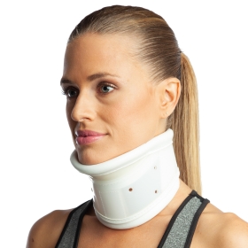 CERVICAL COLLAR WITH CHIN SUPPORT