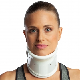 CERVICAL COLLAR WITH CHIN SUPPORT