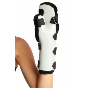 THERMOPLASTIC THUMB AND WRIST SPLINT