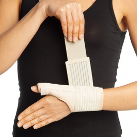BASIC THUMB SPLINT-WITH AN ALUMINUM THUMB SUPPORT WITH SIZES